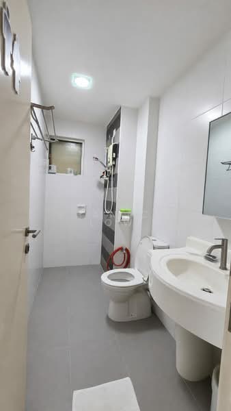 Kondominium untuk Dijual di Hijauan Puteri Condominium - Shanice Low - Bathroom - PropertyGuru.com.my