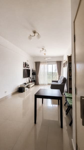 Kondominium untuk Dijual di Hijauan Puteri Condominium - Shanice Low - Living Room - PropertyGuru.com.my