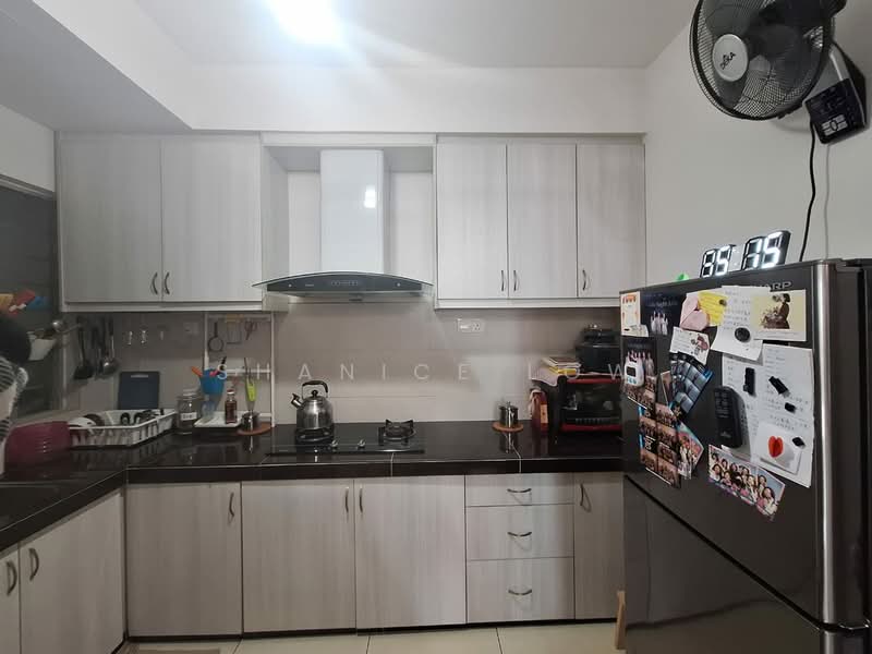 Condominium for Sale at Hijauan Puteri Condominium - Shanice Low - Kitchen - PropertyGuru.com.my