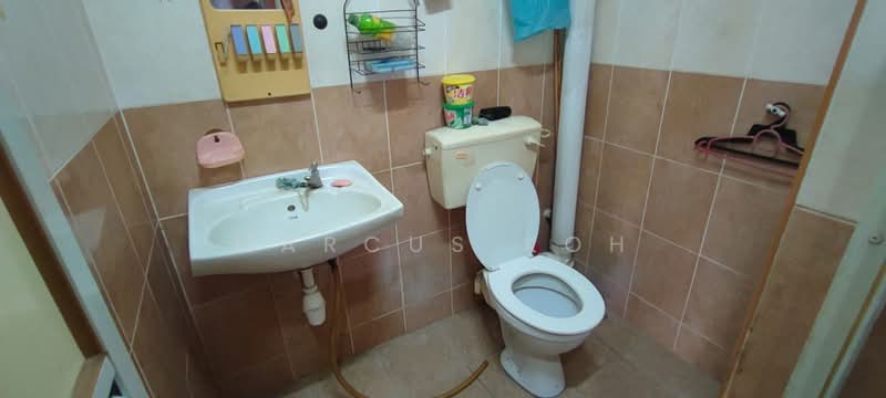 Rumah Teres 2 Tingkat untuk Dijual di Jinjang Selatan (Batu) - Marcus Koh - Bathroom - PropertyGuru.com.my