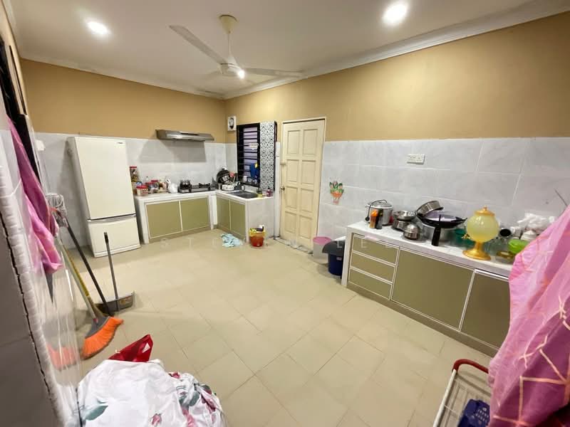 2-storey Terraced House for Sale in Bandar Baru Kundang (Rawang) - Steven Lee - Kitchen - PropertyGuru.com.my