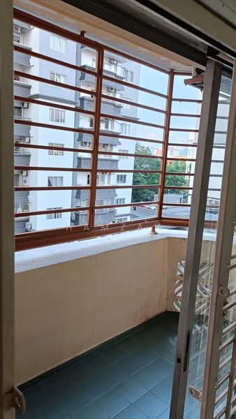 Kondominium untuk Disewa di Midah Ria Condominium - Nabil Hamzah - Balcony - PropertyGuru.com.my