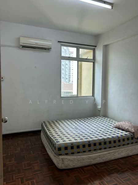 Pangsapuri untuk Disewa di Bayu Puteri 1 - Alfred Yap - Bedroom - PropertyGuru.com.my