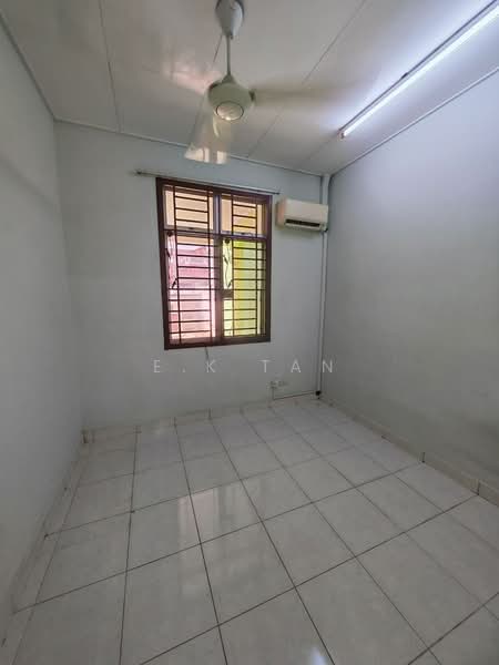 1.5-storey Terraced House for Rent in Taman Setia Indah (Tebrau) - E.K Tan - Interior - PropertyGuru.com.my