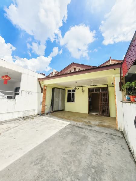 Rumah Teres 2 Tingkat untuk Disewa di Taman Setia Indah (Tebrau) - E.K Tan - Exterior - PropertyGuru.com.my
