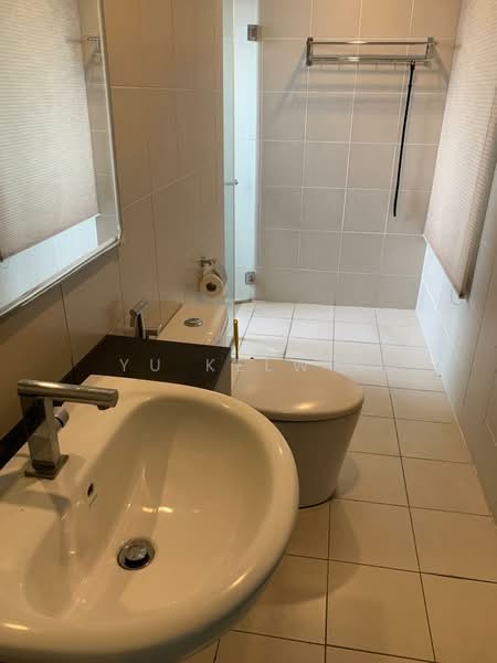 Kondominium untuk Disewa di Casa Tropicana - Yu Kelwis - Bathroom - PropertyGuru.com.my