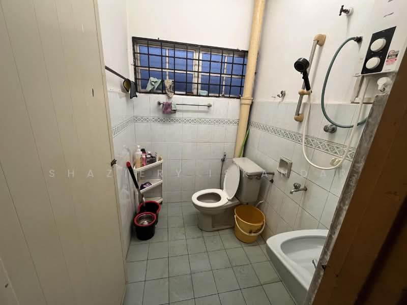 Rumah Teres 2 Tingkat untuk Dijual di Ulu Kelang (Kuala Lumpur) - Shaziery Iskandar - Bathroom - PropertyGuru.com.my