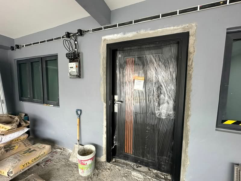 Rumah Teres 2 Tingkat untuk Dijual di Taman Pandan Perdana (Ampang) - Jeff Gan - Entrance - PropertyGuru.com.my