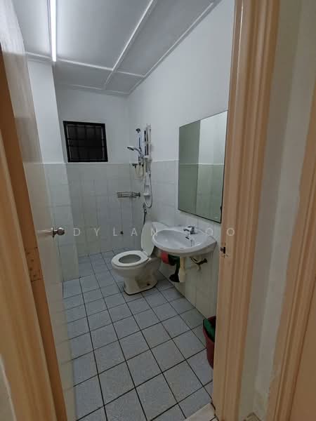 Apartment for Rent at Jalil Damai Apartments - Dylan Too - Bathroom - PropertyGuru.com.my