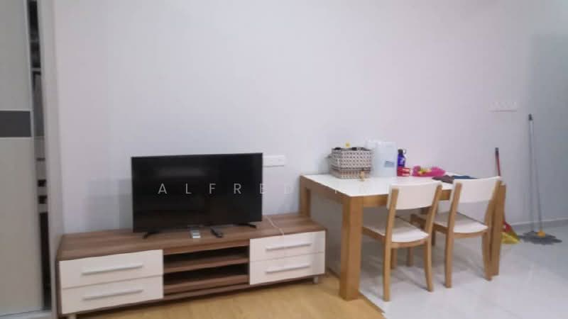 Condominium for Rent at Amberside @ Country Garden Danga Bay - Alfred Yap - Living Room - PropertyGuru.com.my