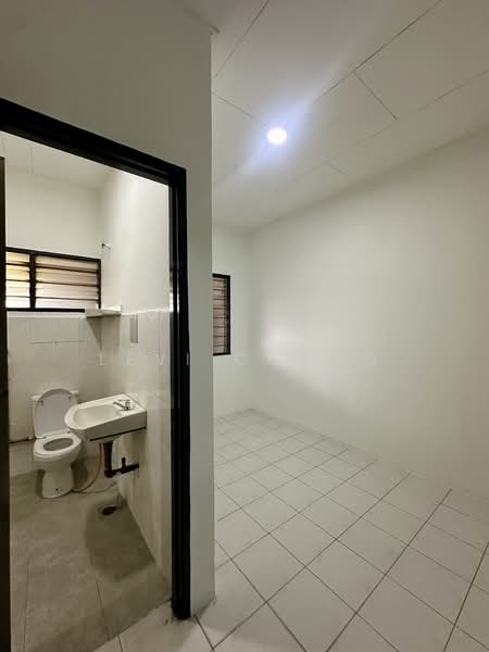 1.5-storey Terraced House for Sale in Ipoh (Perak) - Levi Chong - Bathroom - PropertyGuru.com.my