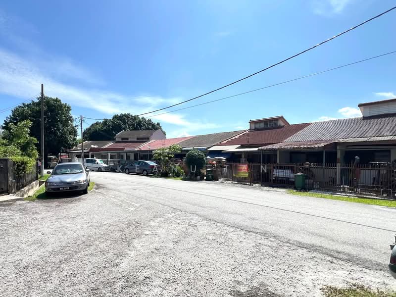 Rumah Teres 1 Tingkat untuk Dijual di Jalan Ipoh (Kuala Lumpur) - Keanu Tan - Exterior - PropertyGuru.com.my