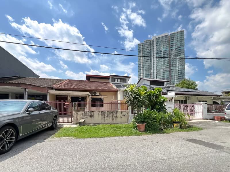 Rumah Teres 1 Tingkat untuk Dijual di Jalan Ipoh (Kuala Lumpur) - Keanu Tan - Exterior - PropertyGuru.com.my