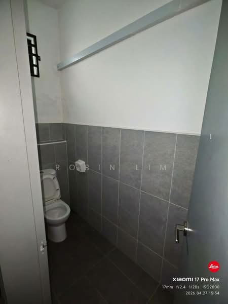 Shop / Office for Rent in Johor Bahru (Johor) - Robin Lim - Bathroom - PropertyGuru.com.my