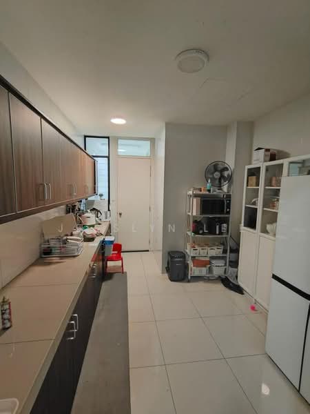 Semi-Detached House for Sale in Eco Majestic (Semenyih) - Jesslyn Lee - Kitchen - PropertyGuru.com.my