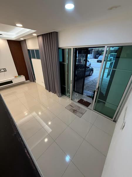 2-storey Terraced House for Sale in Shah Alam (Selangor) - Syukor Hartanah - Living Room - PropertyGuru.com.my