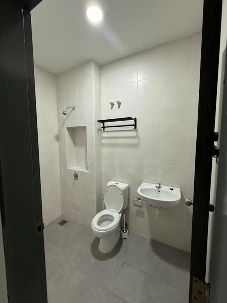 2-storey Terraced House for Sale in Shah Alam (Selangor) - Syukor Hartanah - Bathroom - PropertyGuru.com.my