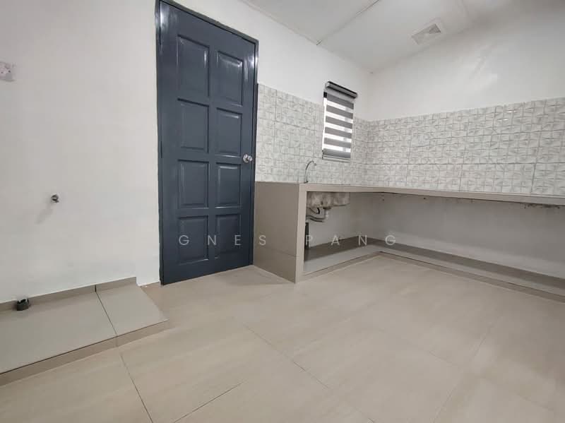 2-storey Terraced House for Rent in Permas Jaya (Johor) - Agnes Pang - Kitchen - PropertyGuru.com.my