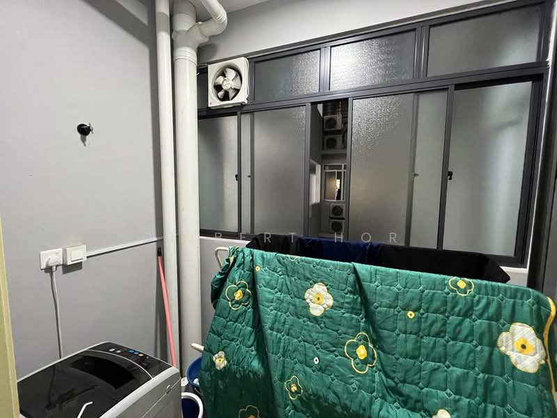 Kondominium untuk Disewa di The Hamilton - Gilbert Hor - Balcony - PropertyGuru.com.my