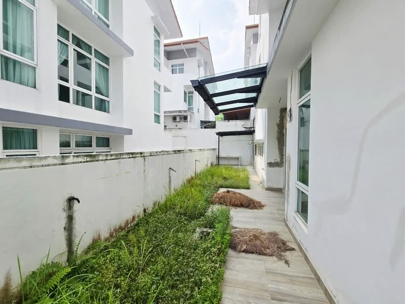 Semi-Detached House for Sale in Kinrara Residence (Puchong) - John Lee - Exterior - PropertyGuru.com.my