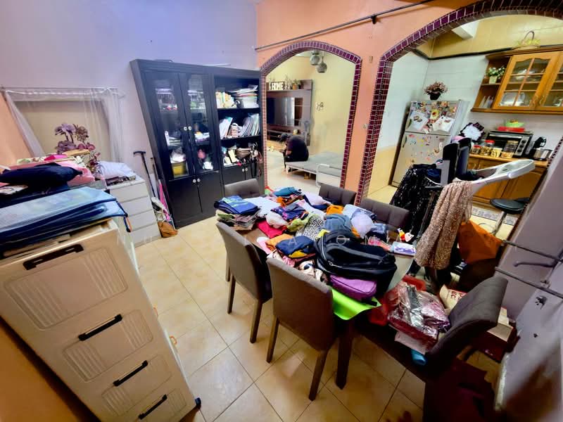 2-storey Terraced House for Sale in Taman Seri Sementa (Kapar) - Nur Alia Omar - Dining Room - PropertyGuru.com.my