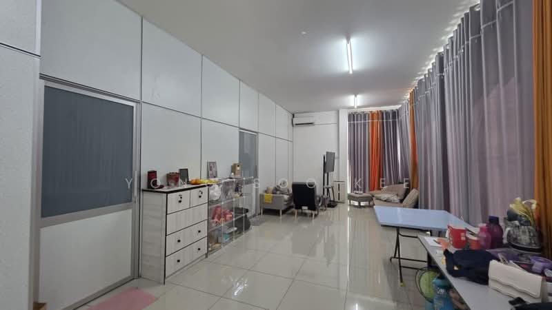 Semi-D Factory for Rent in Taman Permatang Tinggi (Bukit Mertajam) - Yong Soo Kee - Living Room - PropertyGuru.com.my