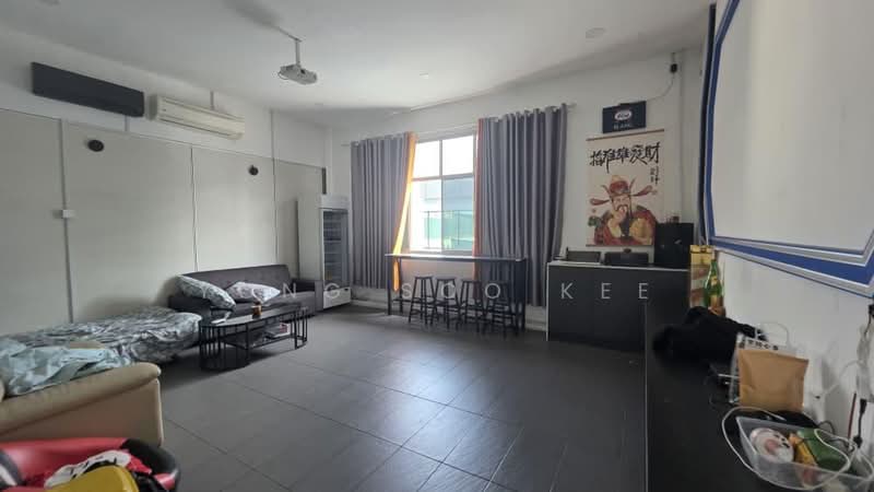 Semi-D Factory for Rent in Taman Permatang Tinggi (Bukit Mertajam) - Yong Soo Kee - Living Room - PropertyGuru.com.my