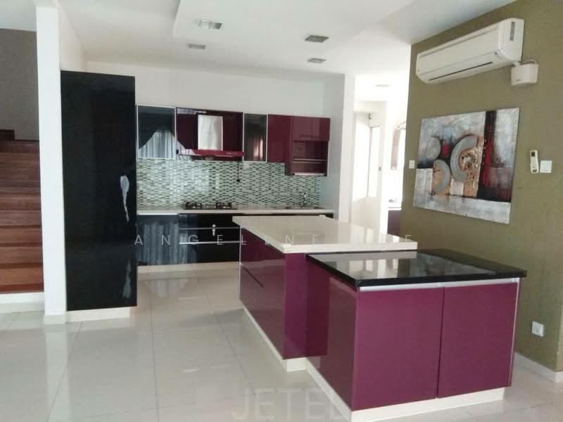 Rumah Teres 2 Tingkat untuk Dijual di Bandar Parklands (Klang) - Angeline lee - Kitchen - PropertyGuru.com.my