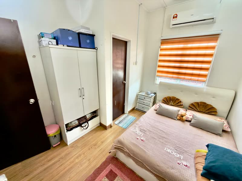 Rumah Teres untuk Dijual di Bandar Puteri Klang (Klang) - Nur Alia Omar - Bedroom - PropertyGuru.com.my