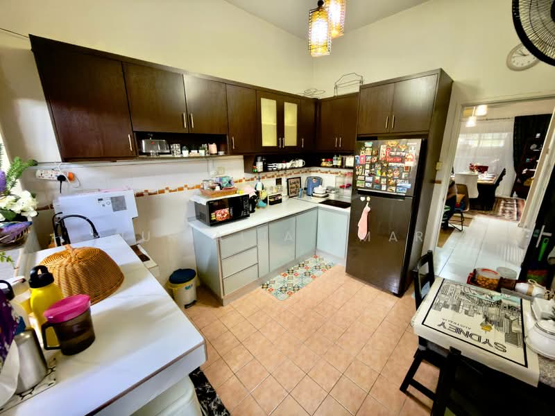Rumah Teres untuk Dijual di Bandar Puteri Klang (Klang) - Nur Alia Omar - Kitchen - PropertyGuru.com.my