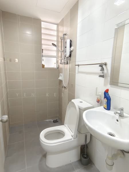Condominium for Sale at The Zest @ Kinrara 9 - YEN KEE LIONG - Bathroom - PropertyGuru.com.my