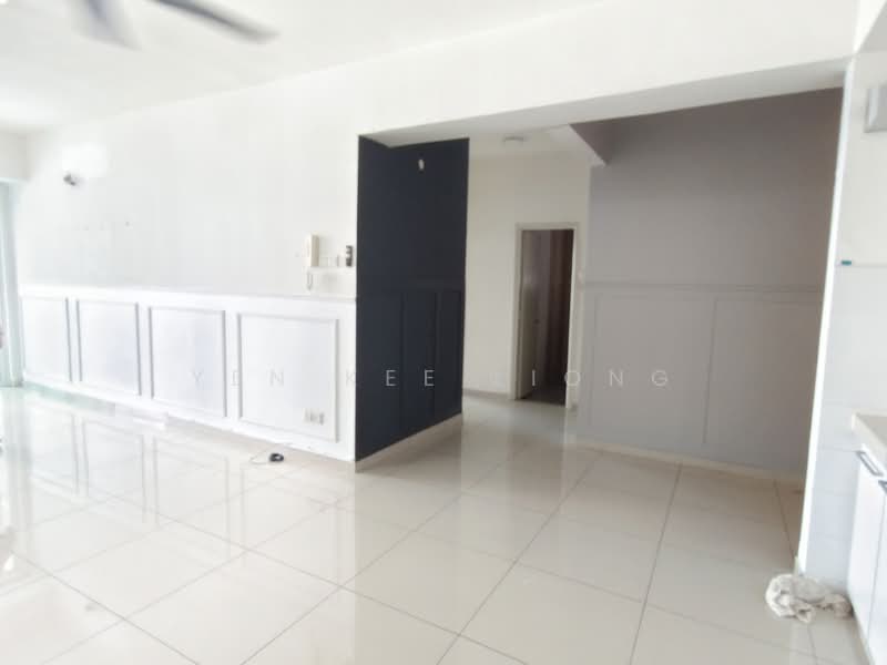 Condominium for Sale at The Zest @ Kinrara 9 - YEN KEE LIONG - Living Room - PropertyGuru.com.my