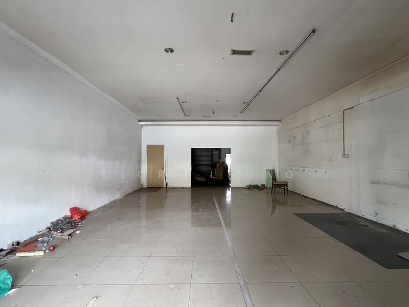 Shop for Rent in Bandar Putra Permai (Seri Kembangan) - Flory Leong - PropertyGuru.com.my