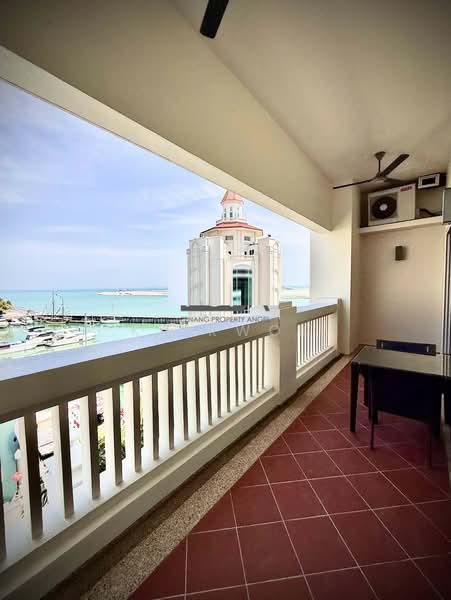 Servis Apartment untuk Dijual di Straits Quay (The Suites at Waterside) - KK Kwok - Balcony - PropertyGuru.com.my