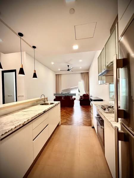 Servis Apartment untuk Dijual di Straits Quay (The Suites at Waterside) - KK Kwok - Kitchen - PropertyGuru.com.my