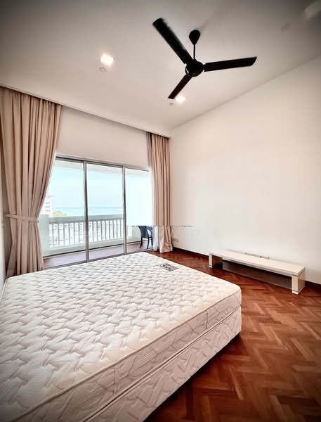 Servis Apartment untuk Dijual di Straits Quay (The Suites at Waterside) - KK Kwok - Bedroom - PropertyGuru.com.my