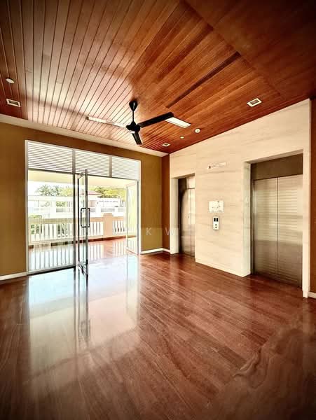 Servis Apartment untuk Dijual di Straits Quay (The Suites at Waterside) - KK Kwok - PropertyGuru.com.my