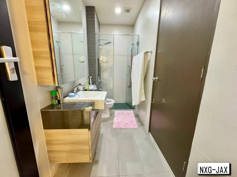 2.5-storey Terraced House for Sale in Bukit Raja (Selangor) - Joanne Pua - Bathroom - PropertyGuru.com.my