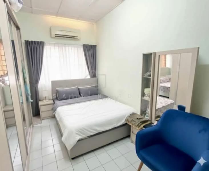 Rumah Teres 2 Tingkat untuk Dijual di Seksyen 27 (Shah Alam) - Sa'a Nordin - Bedroom - PropertyGuru.com.my