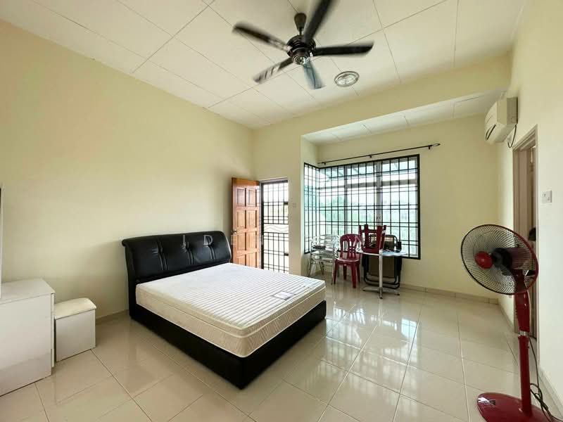 2-storey Terraced House for Sale in Taman Sri Pulai Perdana (Skudai) - Iden Tan - Bedroom - PropertyGuru.com.my