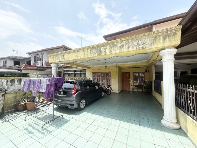 Rumah Teres 2 Tingkat untuk Dijual di Seksyen 6 (Shah Alam) - Mohammad Din Majid - Exterior - PropertyGuru.com.my