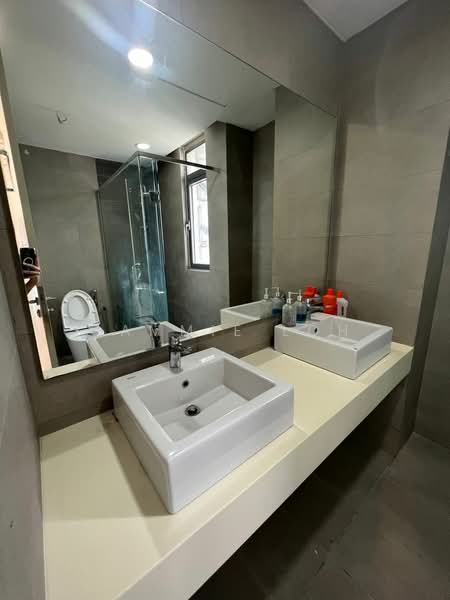 Condominium for Rent at Vivo Residential Suites - Cammie Loh - Bathroom - PropertyGuru.com.my