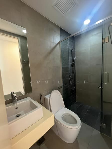 Condominium for Rent at Vivo Residential Suites - Cammie Loh - Bathroom - PropertyGuru.com.my