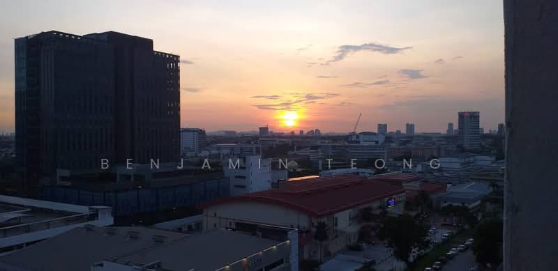 Servis Apartment untuk Disewa di Centrestage Designer Suite - Benjamin Teong - View - PropertyGuru.com.my