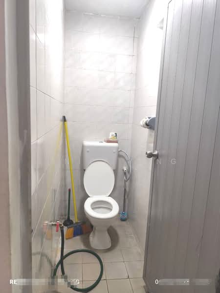 1-storey Terraced House for Rent in Taman Century (Johor Bahru) - Janice Yong - Bathroom - PropertyGuru.com.my