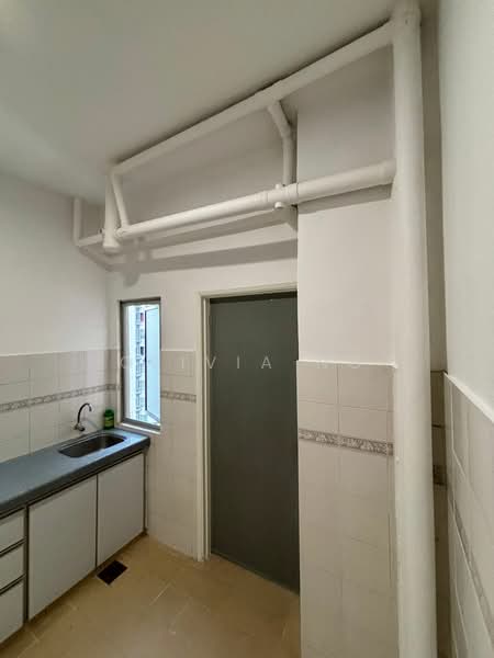 Kondominium untuk Disewa di Midah Ria Condominium - Olivia Ng - Kitchen - PropertyGuru.com.my