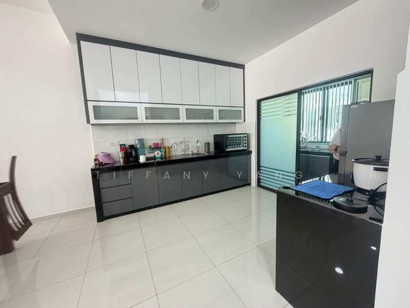 2-storey Terraced House for Rent in Bandar Gamuda Gardens (Rawang) - Tiffany Yang - Kitchen - PropertyGuru.com.my