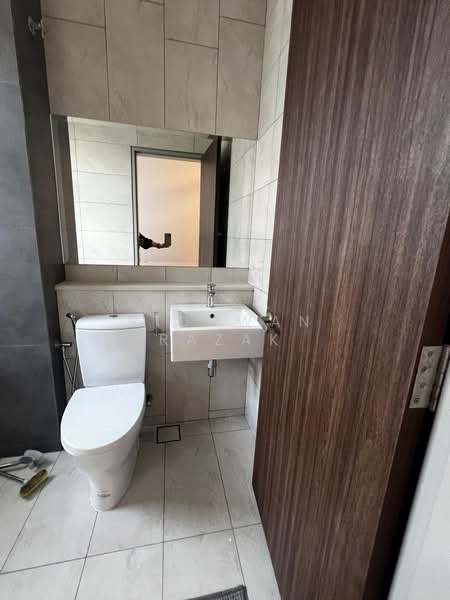 Rumah Teres untuk Dijual di Elmina (Shah Alam) - Ridhwan Razak - Bathroom - PropertyGuru.com.my