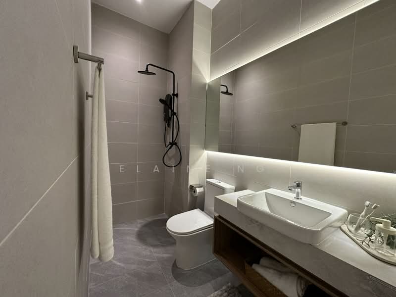 Service Residence for Sale at Summer Suites - Residensi Bukit Meldrum - Elaine Ng - Bathroom - PropertyGuru.com.my