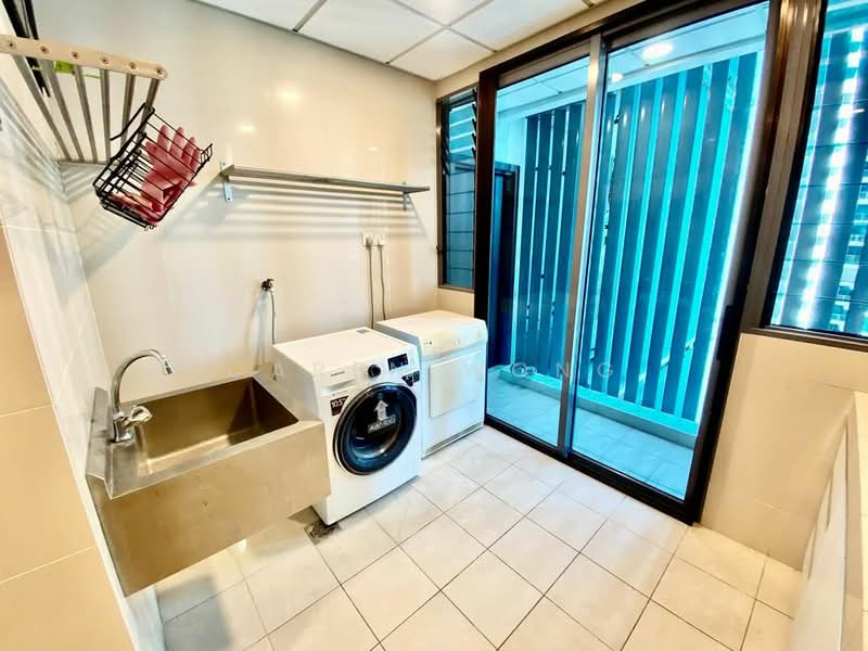 Kondominium untuk Dijual di 11 Mont Kiara @ MK11 - Caren Wong - Balcony - PropertyGuru.com.my